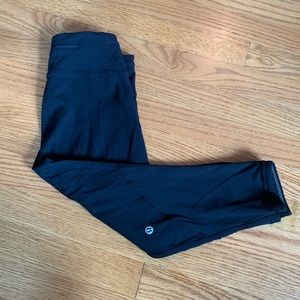 LULU LEMON cropped leggings!!